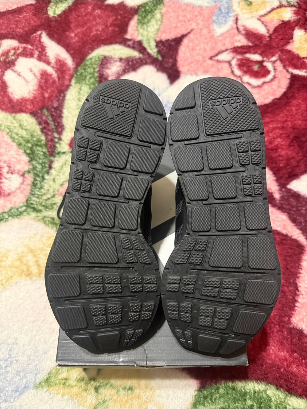 Adidas’s Women’s Swift Run 1.0 - Picture 3 of 6